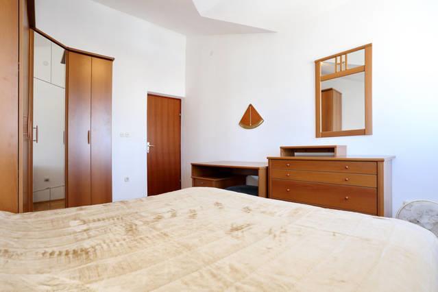 Apartment Sara Pirovac Bagian luar foto